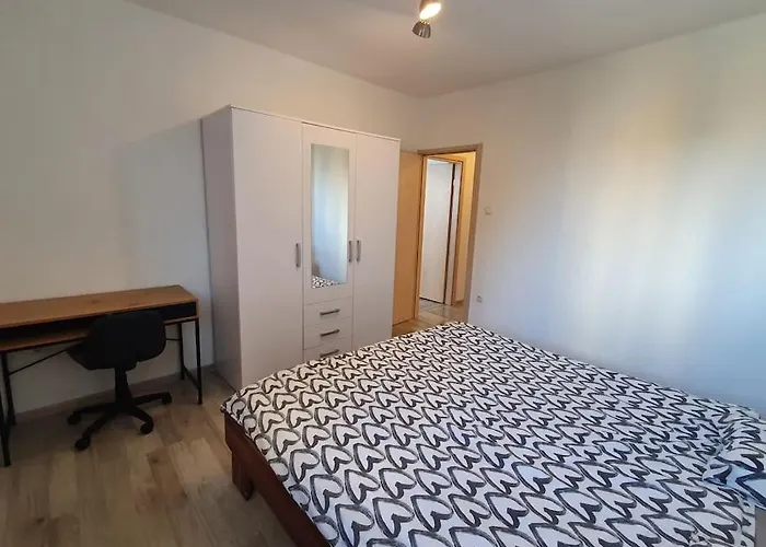 3-bedroom In Rijeka, Near Center * רייקה